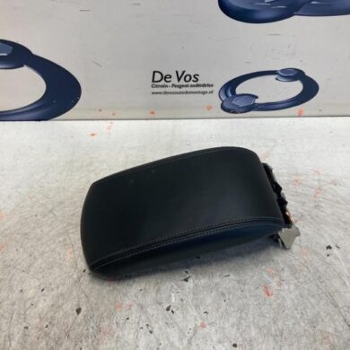 Peugeot 308  Armrest 2014 98027598PT-98146729PT