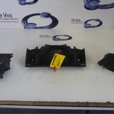 Citroen C4  Rear bumper frame 2015 7416X5-7416X4