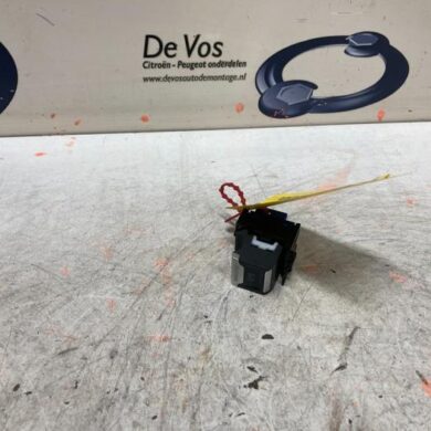 Peugeot 3008 1.6 e-THP 165 16V Handrem schakelaar 5GZ 2018 98105935VV