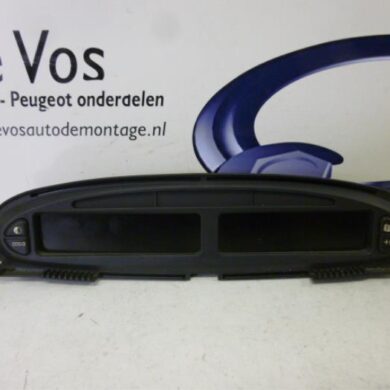Citroen Picasso 1.6i 16V Odometer KM 2006 6105G3-6105G4