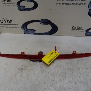 Peugeot 308  Third brake light 2010 6350GK