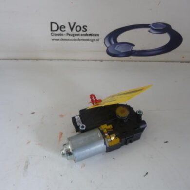 Peugeot 5008  Sunroof motor 2013 8401WH
