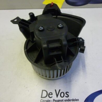 Peugeot Bipper 1.4 HDi Kachel Ventilatiemotor 2009 6441AN