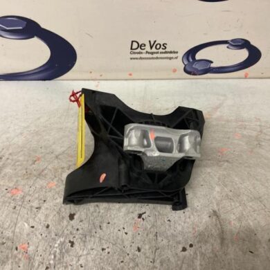 Peugeot 3008 1.6 16V HYbrid 225 Motorlager 5G06 2021 9820499380