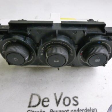 Peugeot 308 1.4 VTI 16V Heater control panel 2008 6452G1