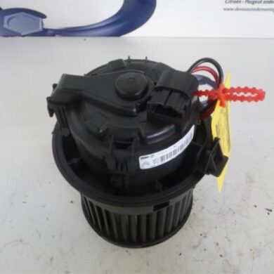 Peugeot 208 1.2 Vti 12V PureTech 82 Kachel Ventilatiemotor 2014 1608182080