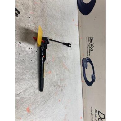 Peugeot 3008 2.0 HYbrid4 16V Seatbelt tensioner, left 2013 98019826XT