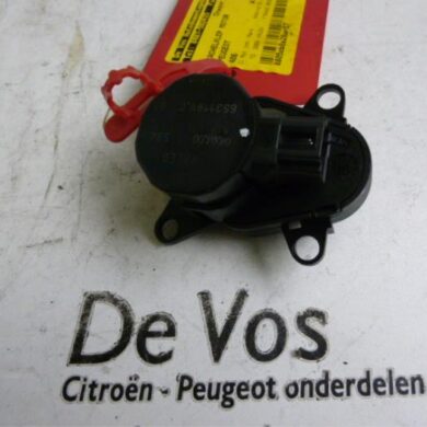 Peugeot 406  Heater valve motor 2000 6447HH