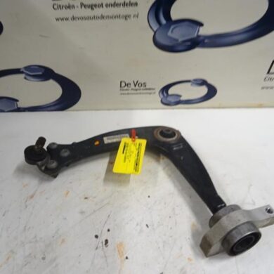 Peugeot 508  Front wishbone, left 2016 3520Y0