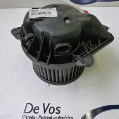 Peugeot 406 2.0 HDi 110 Heating and ventilation fan motor 2000 6441K9