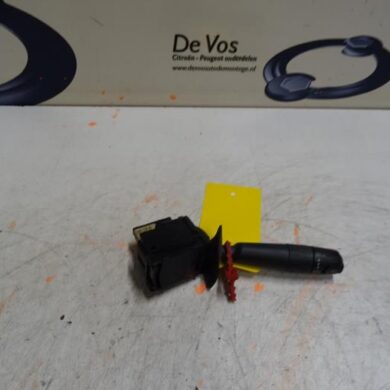 Peugeot 607 2.2 16V Wiper switch 2004 6239A8