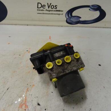 Peugeot 307 1.6 16V ABS pump NFU 2003 4541T3