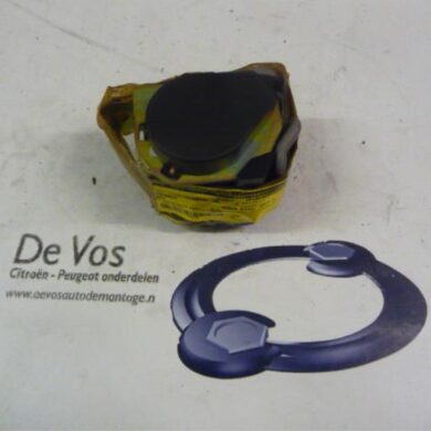 Peugeot 607 2.2 16V Rear seatbelt, centre 2001 8974AX