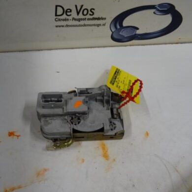 Citroen C5 2.0 16V Front door lock mechanism 4-door, right 2004 9136J9