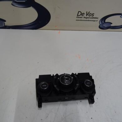 Peugeot RCZ  Heater control panel 2012 6452S2