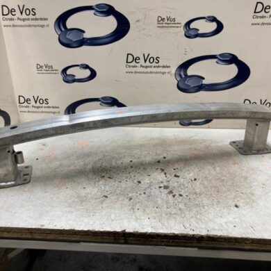 Peugeot 5008 1.2 12V e-THP PureTech 130 Rear bumper frame 2018 9816539580