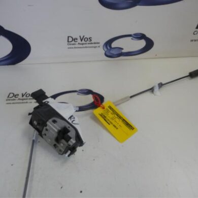 Citroen C4 Cactus 1.2 PureTech 82 12V Deurslot Mechaniek 4Deurs rechts-voor 2014 9801689980