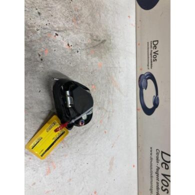 Peugeot 308 2.0 HDiF 16V Seatbelt tensioner, right 2009 8975FW