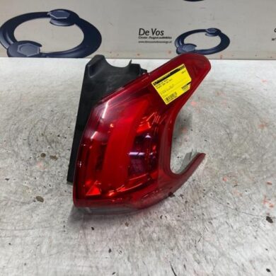 Peugeot 2008 1.6 VTI 16V Achterlicht rechts 2013 9678074380