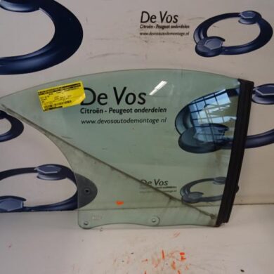 Peugeot 308  Window 2-door, rear right 2010 8569WQ