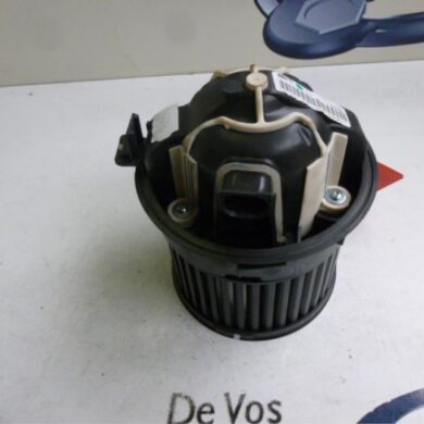 Peugeot 308 1.6 VTI 16V Heating and ventilation fan motor 2008 6441Z7