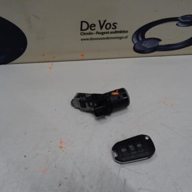 Peugeot 308 1.6 BlueHDi 120 Zündschloss+Schlüssel 2014 1608682880