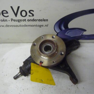 Peugeot 308 1.6 HDi 16V Knuckle, front left 2010 364696-1606630980