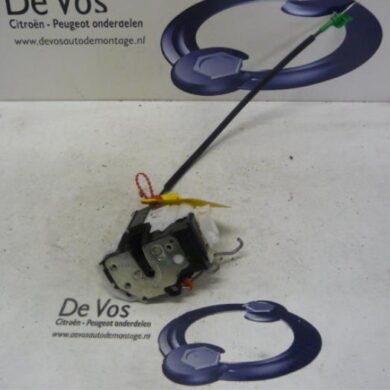 Peugeot Bipper 1.4 HDi Deurslot Mechaniek 4Deurs links-voor 2009 9135HY