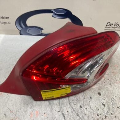 Peugeot 208 1.6 Vti 16V Achterlicht rechts 2012 9672628380