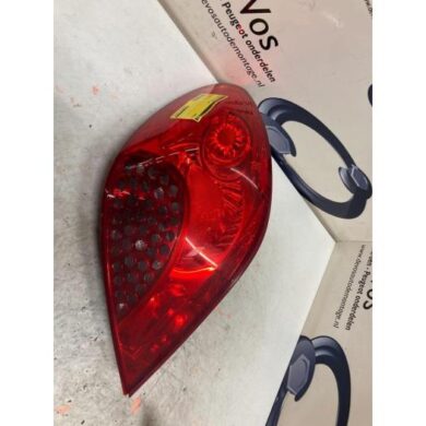 Peugeot 207 1.4 16V Taillight, left 2007 6350Y7