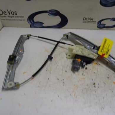 Citroen C4 Cactus 1.6 Blue Hdi 100 Ruitmechaniek 4Deurs rechts-voor 2016 9810287480