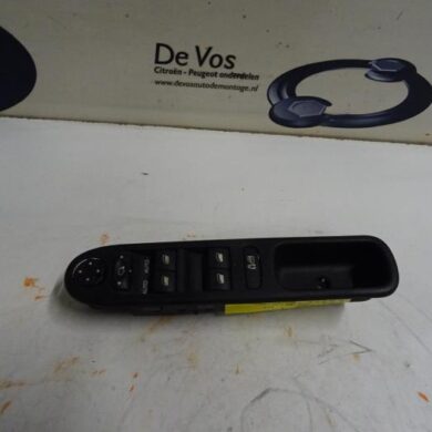 Citroen C3 Picasso  Combischakelaar ramen 2009 6490P7