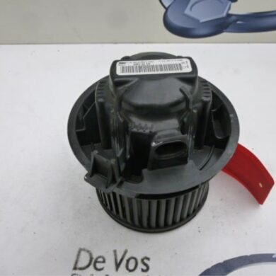 Peugeot 207 1.4 HDi Heating and ventilation fan motor 2006 6441V5