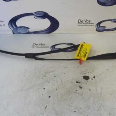 Peugeot 2008 1.2 Vti 12V PureTech 82 Ruitenwisserarm voor 2014 1608393180