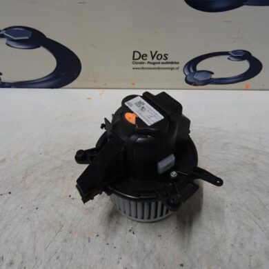 Peugeot 3008  Heizung Belüftungsmotor 2017 1609690180-9821292180