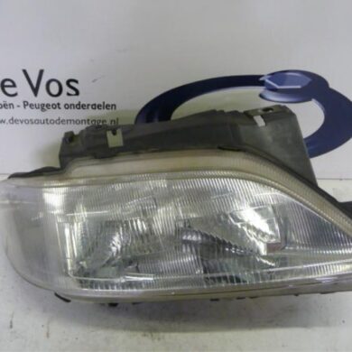 Citroen Xsara 1.8i SX,Excl.Autom. Koplamp rechts 1999 6205R5