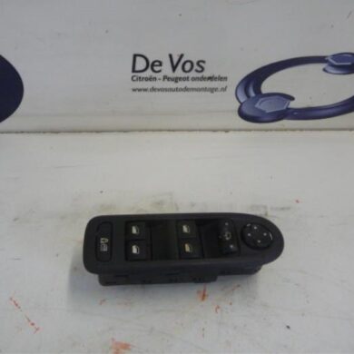 Citroen C5  Multi-functional window switch 2009 6490Y6