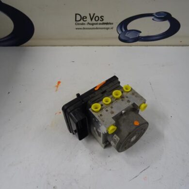 Citroen DS3  ABS pump 5FS5F01 2014 1611572680