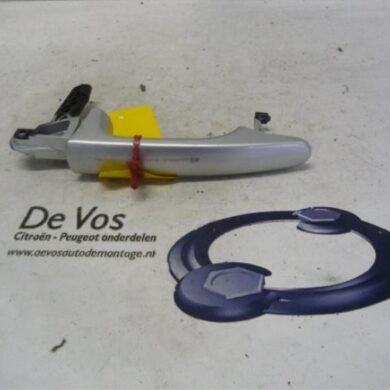 Citroen C8 2.2 HDi 16V Rear door handle 4-door, right 2003 9101T0