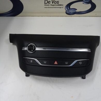 Peugeot 308  Radio control panel 2016 96777660ZD
