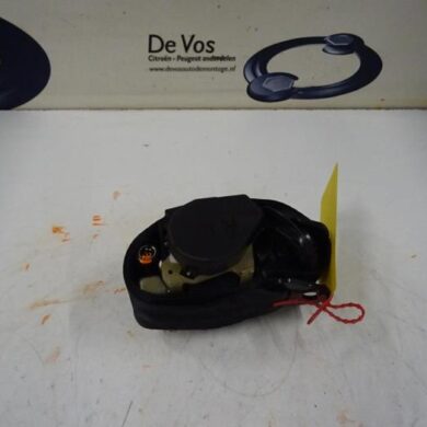 Peugeot 607  Seatbelt tensioner, right 2006 8974PK