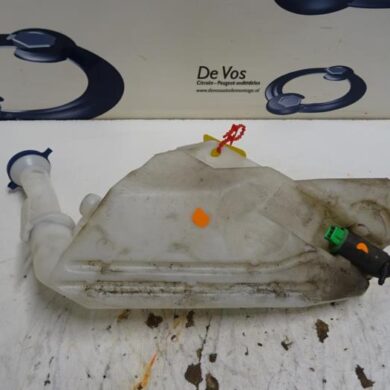 Peugeot 206 PLUS 1.4 XS Ruitensproeiertank voor 2009 643195