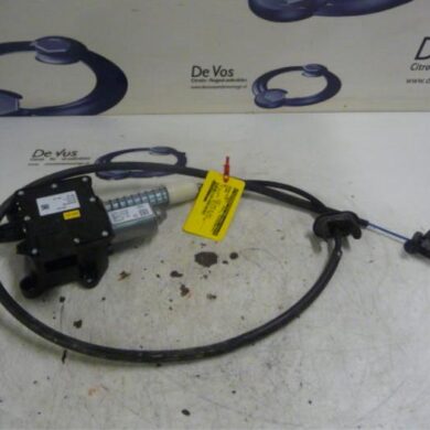 Citroen DS5 2.0 165 HYbrid4 16V Parking brake motor RHC-RHCRH02 2013 1607018580