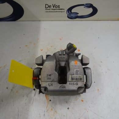 Peugeot 3008  Remklauw (Tang) links-voor YHZ 2018 1623162080