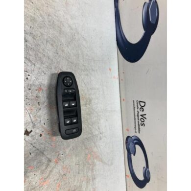 Peugeot 2008 1.2 12V e-THP PureTech 130 Kombischalter Fenster 2018 98242539ZD