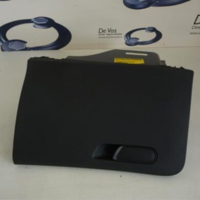 Citroen C4 1.6 16V VTi Glovebox 2012 8247S6-825262