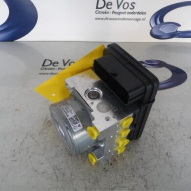 Peugeot 208  ABS Pomp 9HP-8HR8H01 2014 1610134480