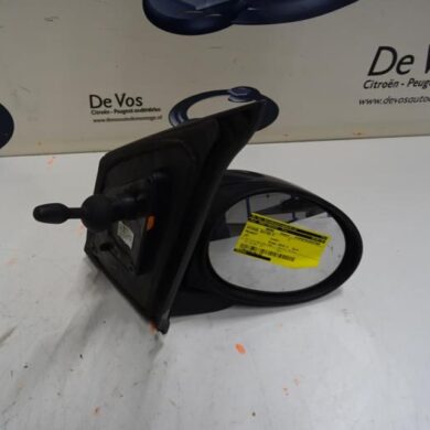 Peugeot 107 1.0 12V Buitenspiegel rechts 2010 8153YS