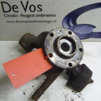 Peugeot 605 3.0 SV,Executive V6 24V Fusee rechts-voor 1999 364750