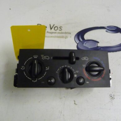 Peugeot 207 1.4 16V Heater control panel 2007 6451TK
